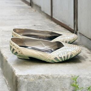Vintage Margaret J Jerrold  Elegant Cream and Gold Women's Flats